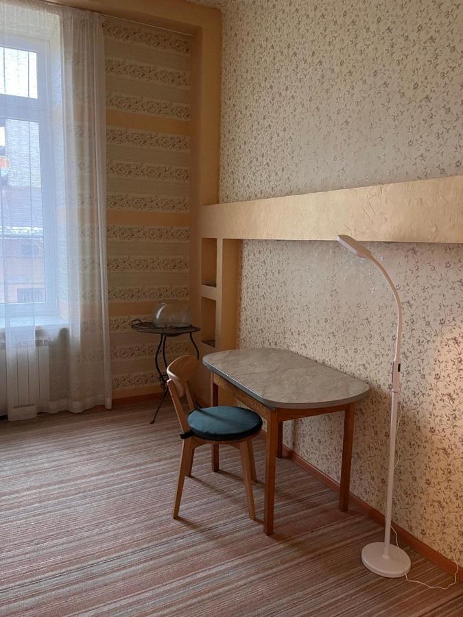 Happy Apartment On Kopernik 30 Lviv Exterior foto